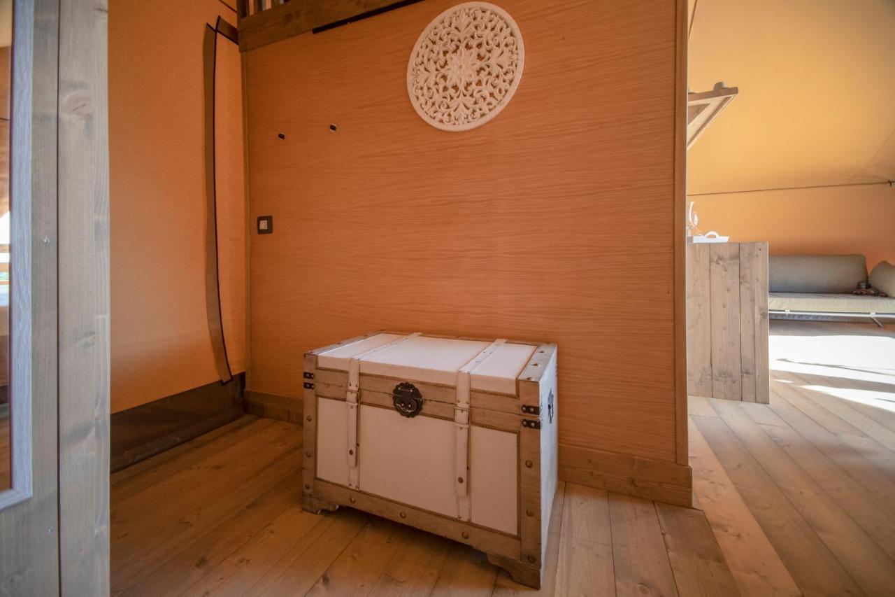 Glamping Debbiare Hotell Riparbella Eksteriør bilde