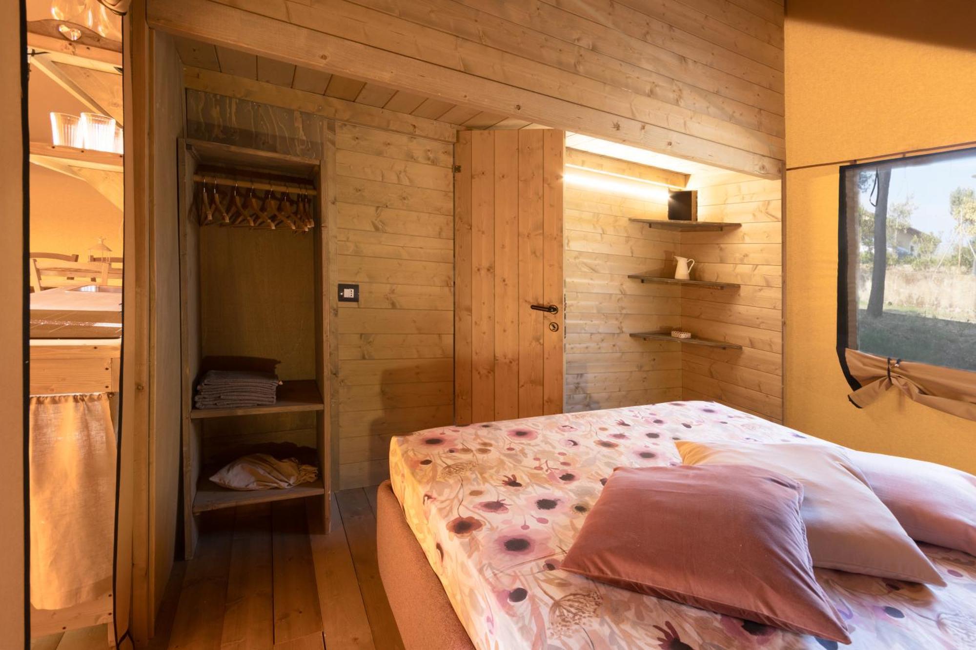 Glamping Debbiare Hotell Riparbella Eksteriør bilde